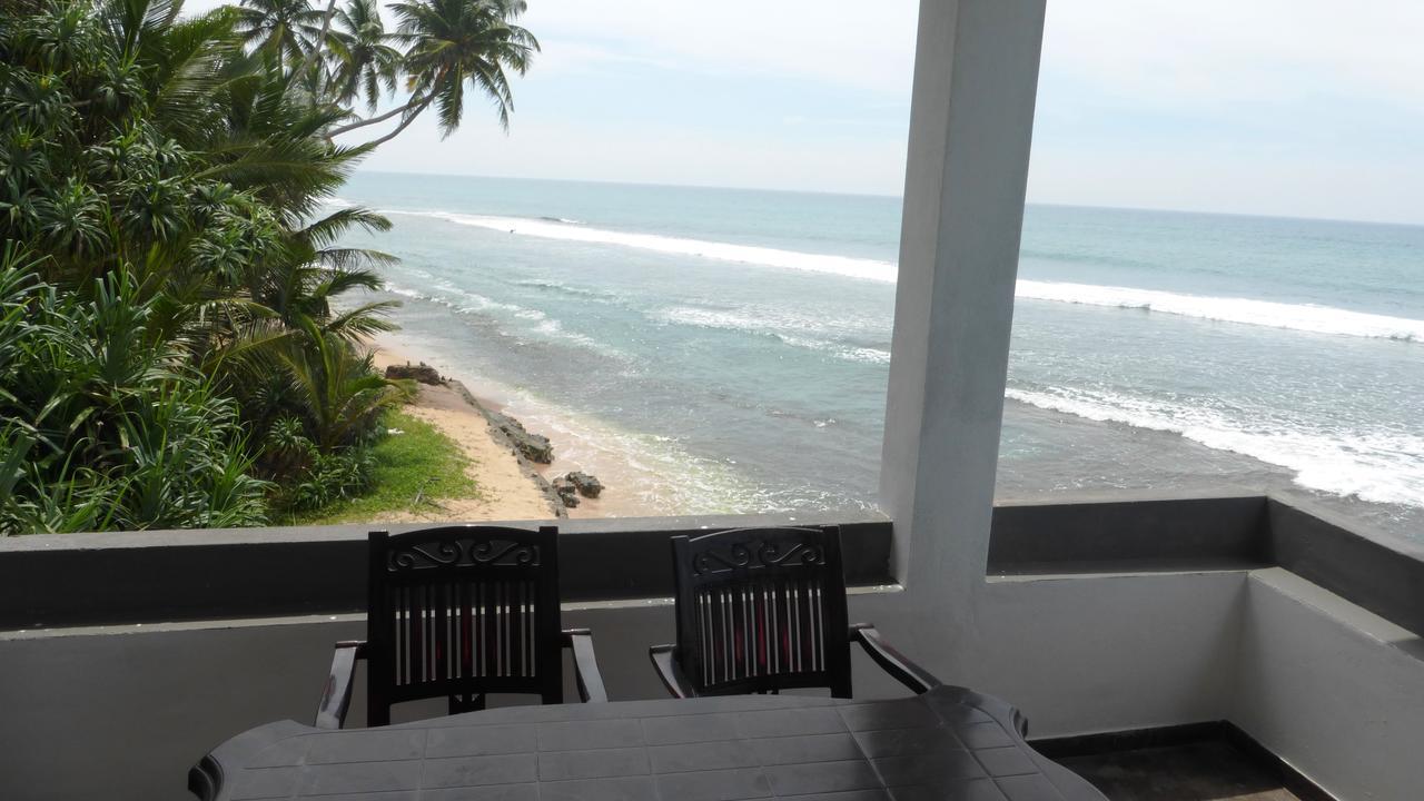 Ocean Reef Hotel Hikkaduwa Buitenkant foto