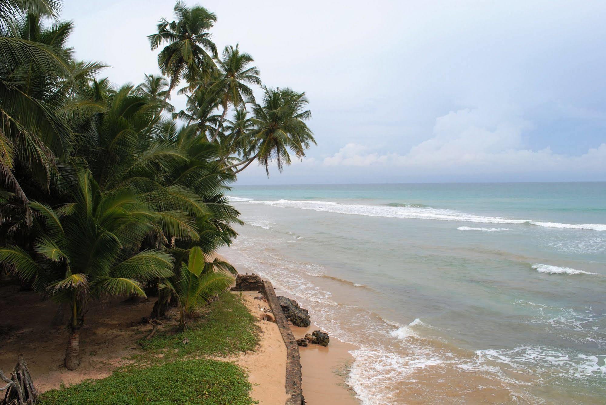 Ocean Reef Hotel Hikkaduwa Buitenkant foto